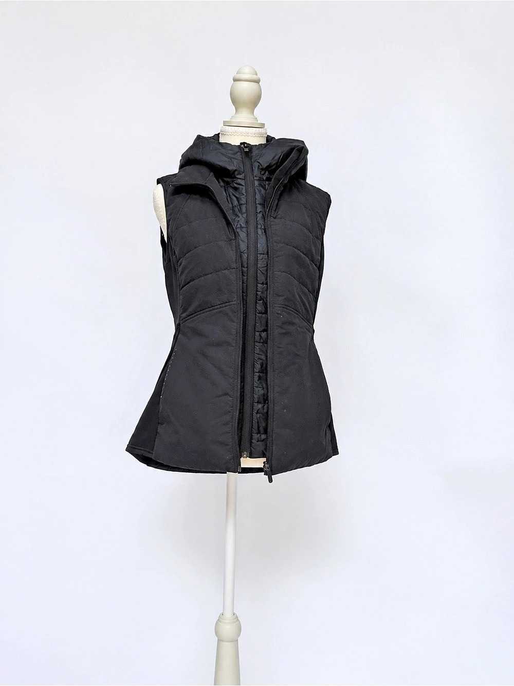 lululemon Down for It All Vest Hooded Quilted Black